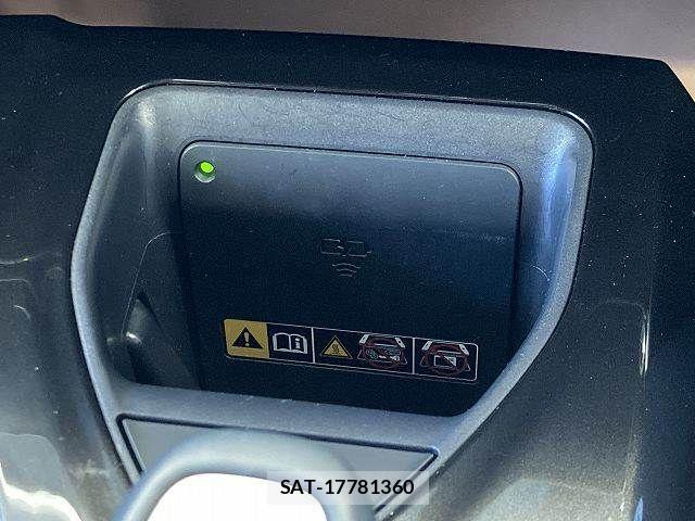 Toyota Crown Sports 2024-12 8485217-7