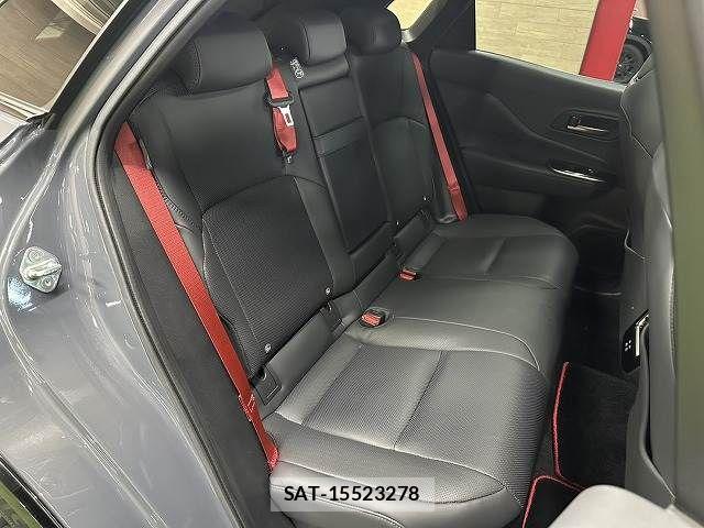 Toyota Crown Sports 2024-11 8485214-11