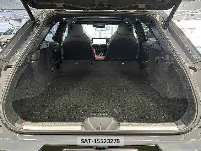 Toyota Crown Sports 2024-11 8485214-12