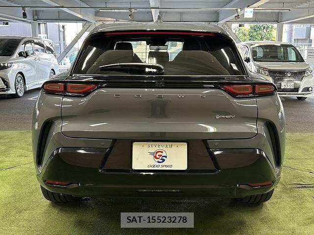 Toyota Crown Sports 2024-11 8485214-15