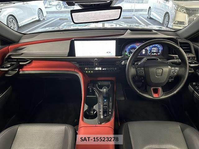 Toyota Crown Sports 2024-11 8485214-1