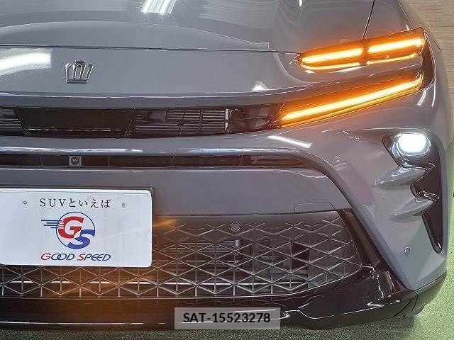 Toyota Crown Sports 2024-11 8485214-19
