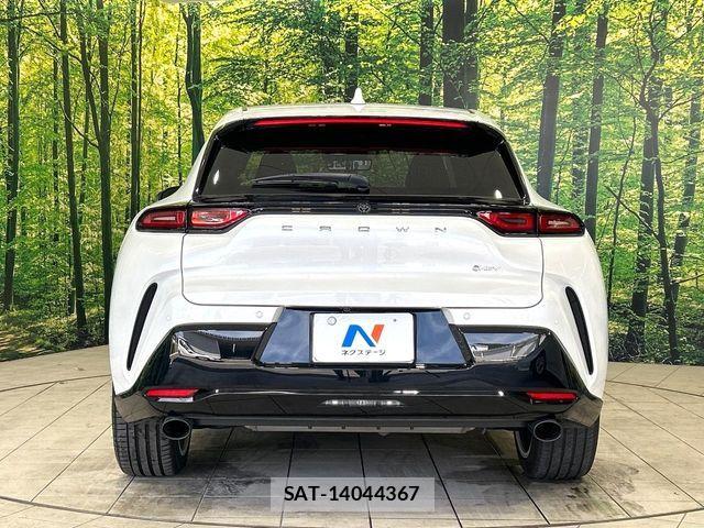 Toyota Crown Sports 2024-10 8524189-14