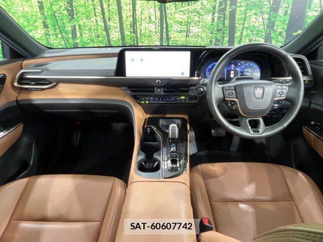 Toyota Crown Sports 2024-02 8524193-1