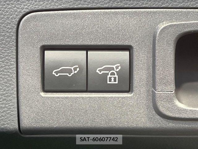 Toyota Crown Sports 2024-02 8524193-6