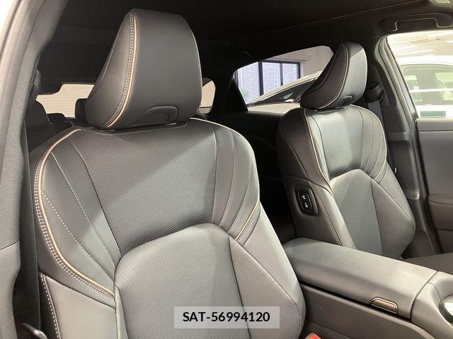 Toyota Crown Sports 2023-12 8524185-24