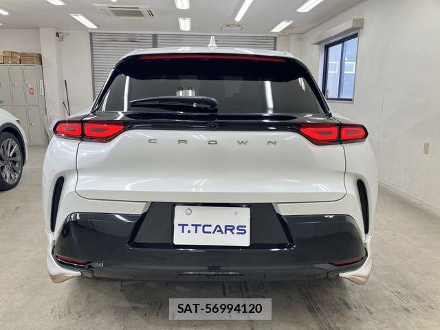 Toyota Crown Sports 2023-12 8524185-26