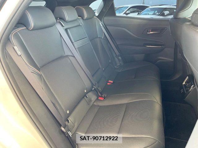 Toyota Crown Sports 2024-10 8524194-7
