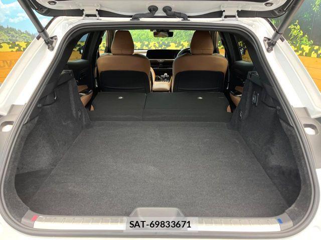 Toyota Crown Sports 2024-06 8524186-10