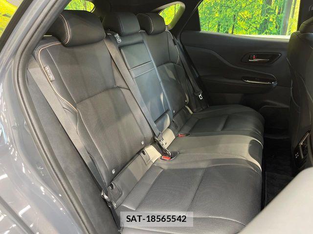Toyota Crown Sports 2024-10 8561577-9