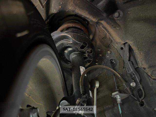Toyota Crown Sports 2024-10 8561577-19