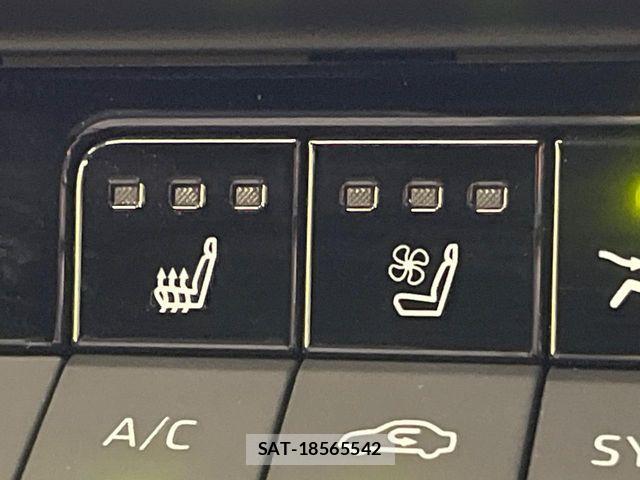 Toyota Crown Sports 2024-10 8561577-6