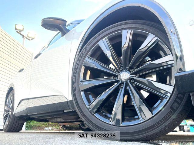 Toyota Crown Sports 2025-02 8561578-13