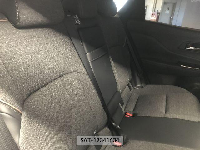Toyota Crown Sports 2025-12 8561584-18