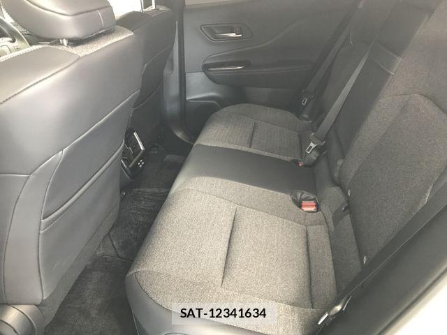 Toyota Crown Sports 2025-12 8561584-21