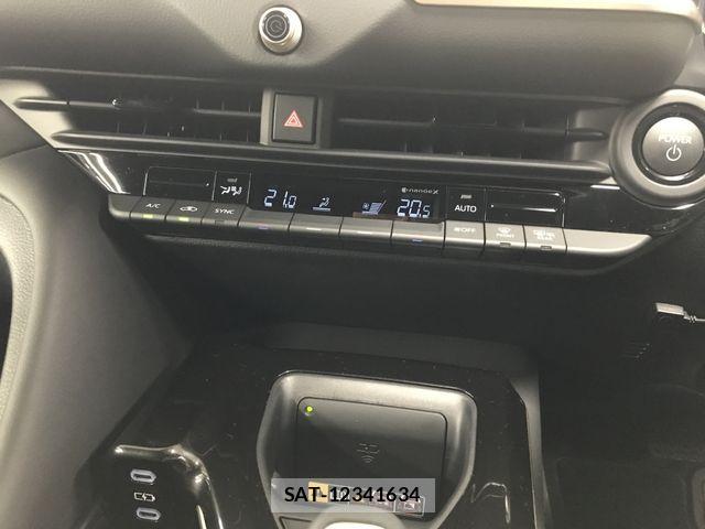 Toyota Crown Sports 2025-12 8561584-26