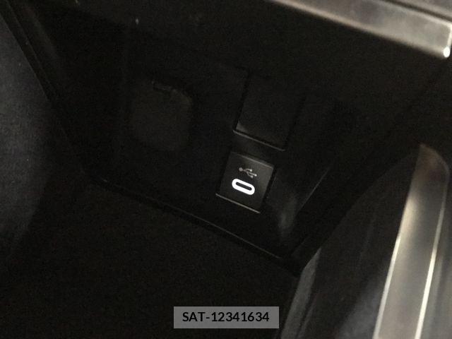 Toyota Crown Sports 2025-12 8561584-29