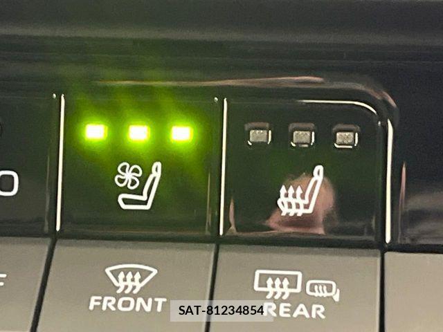 Toyota Crown Sports 2024-09 8561576-11