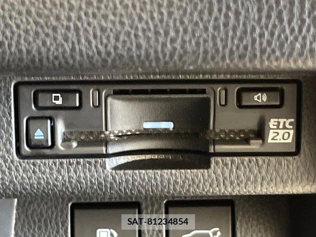 Toyota Crown Sports 2024-09 8561576-17