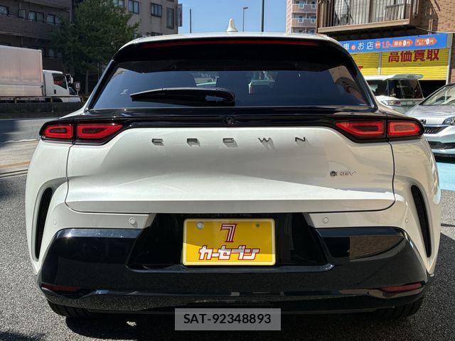 Toyota Crown Sports 2025-09 8561580-17