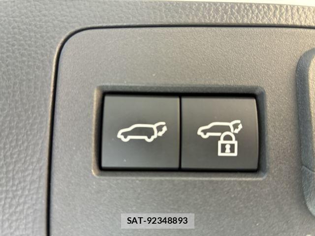 Toyota Crown Sports 2025-09 8561580-26
