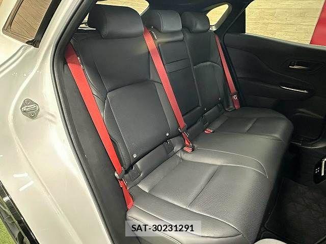 Toyota Crown Sports 2024-02 8626309-11