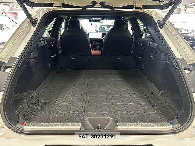 Toyota Crown Sports 2024-02 8626309-12