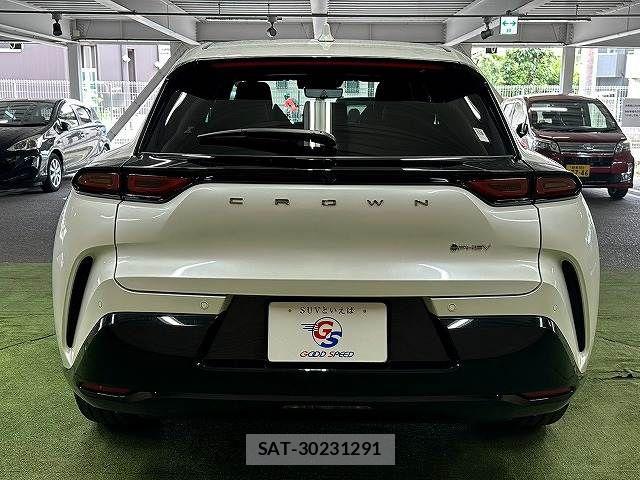 Toyota Crown Sports 2024-02 8626309-15