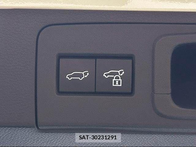 Toyota Crown Sports 2024-02 8626309-8