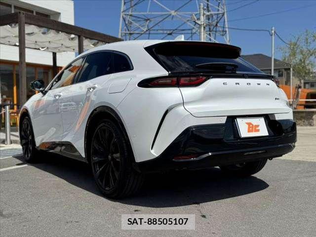 Toyota Crown Sports 2024-06 8626314-12