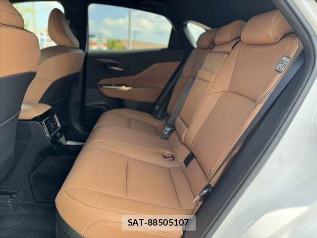 Toyota Crown Sports 2024-06 8626314-17