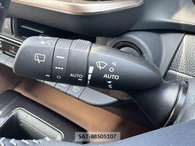 Toyota Crown Sports 2024-06 8626314-22