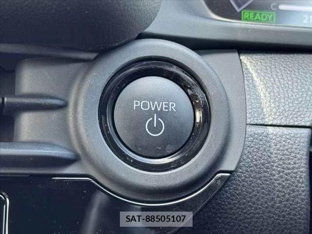 Toyota Crown Sports 2024-06 8626314-6