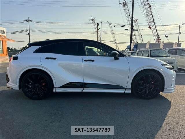 Toyota Crown Sports 2024-09 8626308-11