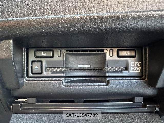 Toyota Crown Sports 2024-09 8626308-24