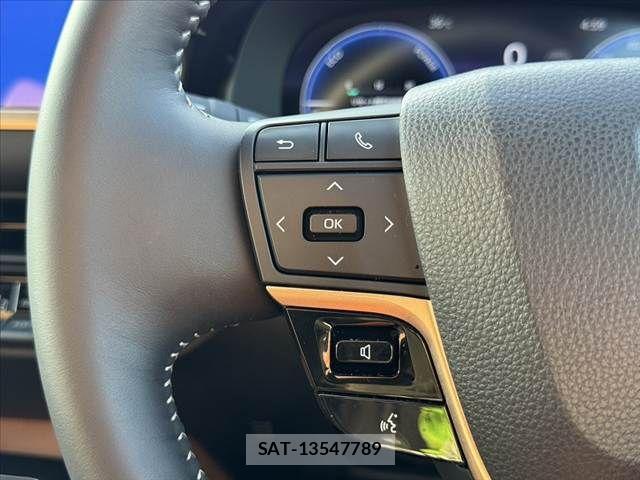 Toyota Crown Sports 2024-09 8626308-25