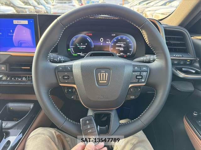 Toyota Crown Sports 2024-09 8626308-6
