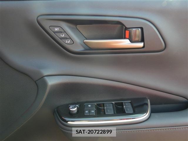 Toyota Crown Sports 2024-02 8626305-24