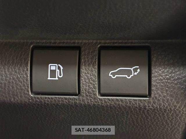Toyota Crown Sports 2024-04 8626306-9