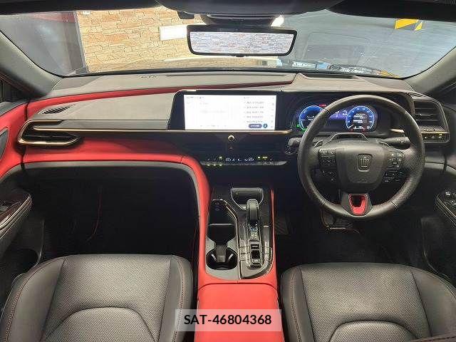 Toyota Crown Sports 2024-04 8626306-1