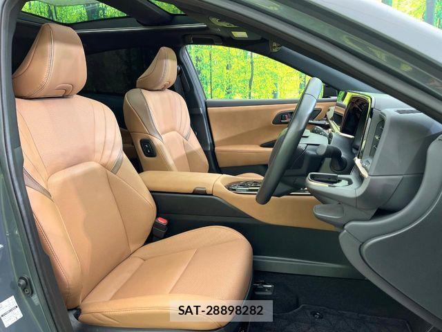 Toyota Crown Sports 2024-01 8658587-8