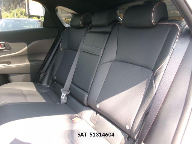 Toyota Crown Sports 2026-08 8666011-13
