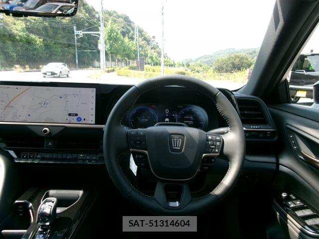 Toyota Crown Sports 2026-08 8666011-16