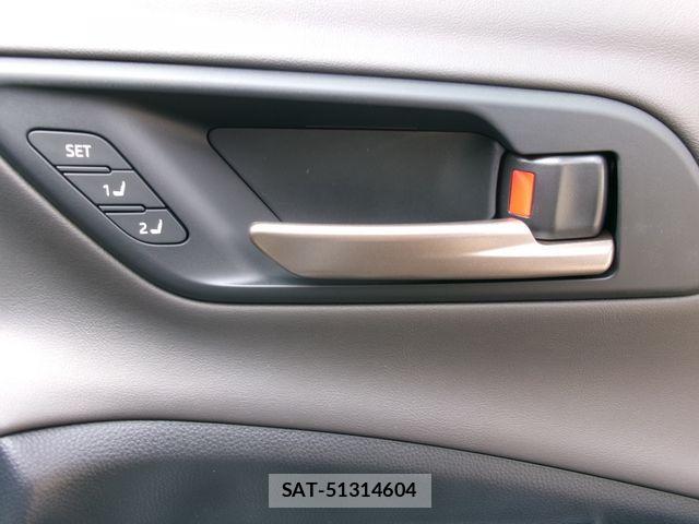 Toyota Crown Sports 2026-08 8666011-29