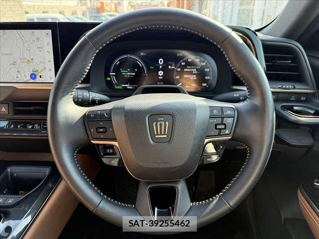 Toyota Crown Sports 2024-11 8658590-19