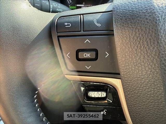 Toyota Crown Sports 2024-11 8658590-20