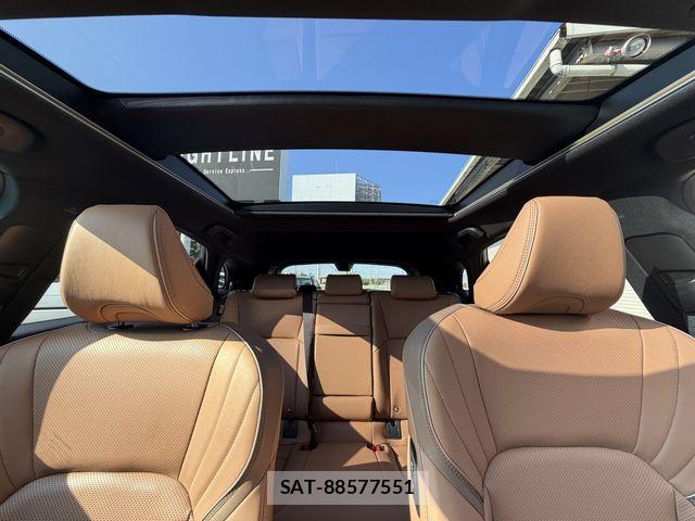 Toyota Crown Sports 2024-02 8666012-9