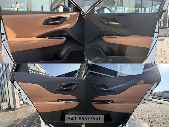 Toyota Crown Sports 2024-02 8666012-23