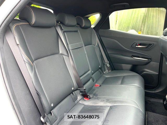 Toyota Crown Sports 2023-12 8658588-10