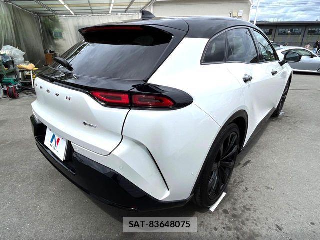 Toyota Crown Sports 2023-12 8658588-17